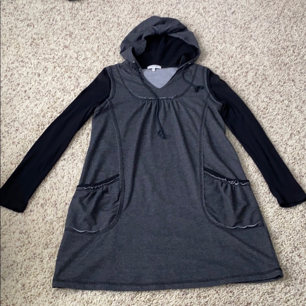 Cute gray/black dress